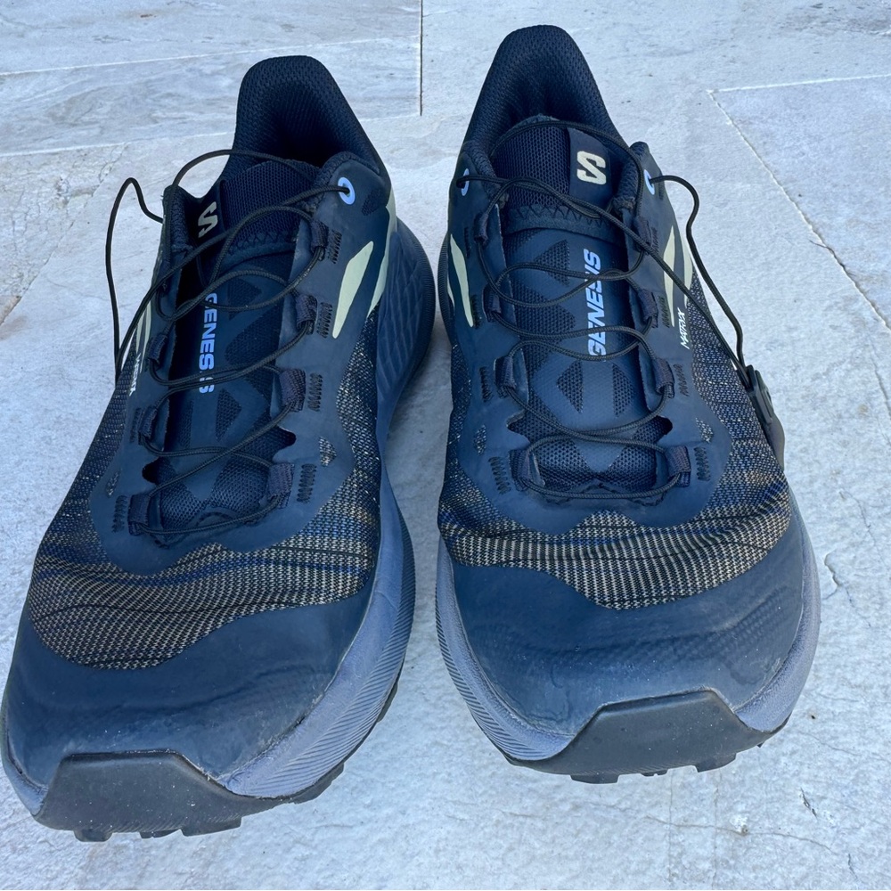 Salomon “Genesis” Trail Shoes Women’s Size 8